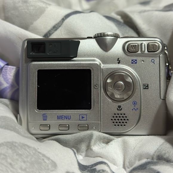 Nikon Digital Camera - Picture 5 of 6